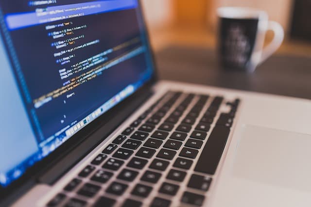 13 Erreurs à Éviter pour Un Code Simplifié et Efficace